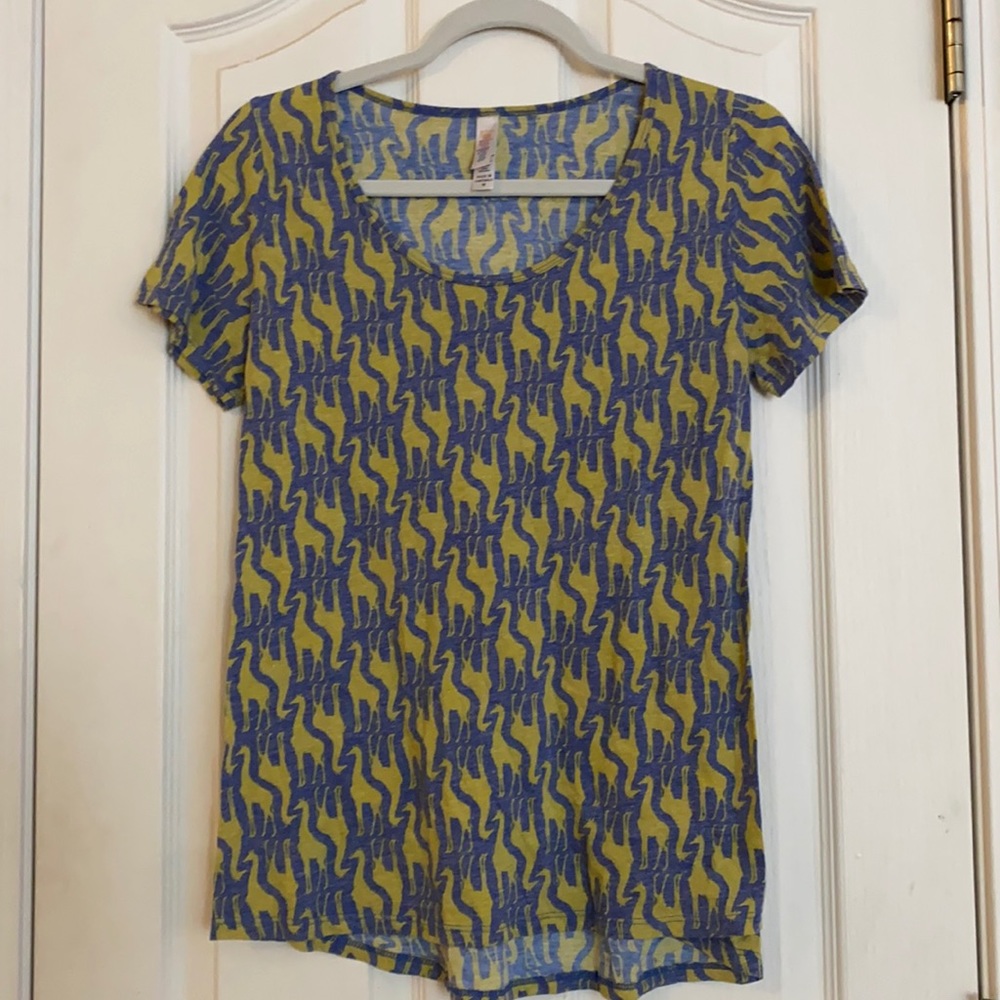 M LuLaRoe Classic T giraffe print